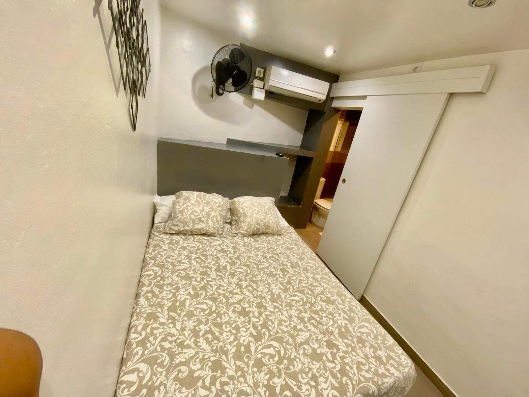Suites Nuevas Con Bano Privado Frente Al Metro St Mwc Barcelona-Fira L’Hospitalet de Llobregat Exterior foto